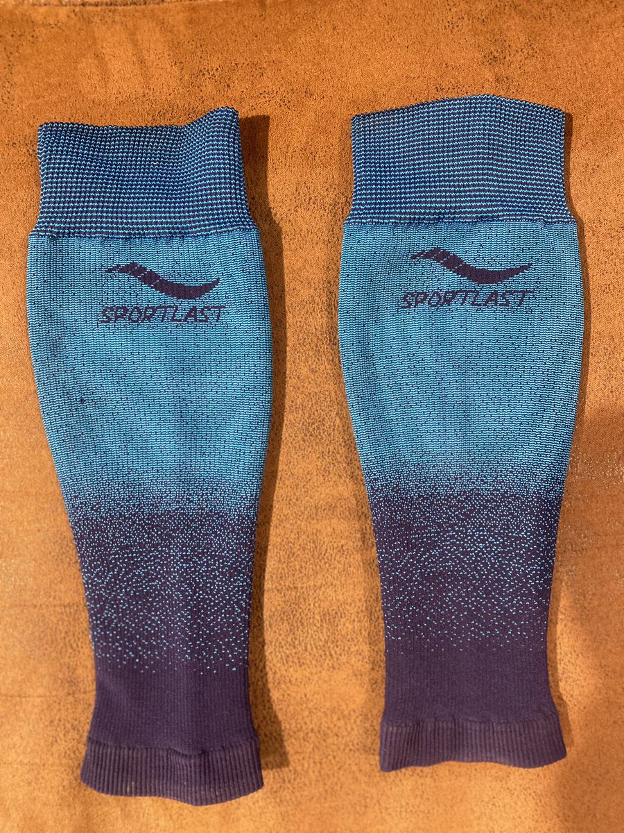 KamarinyLeon's tweet photo. Presentamos la nueva colección de @sportlast_es . Elaborados con fibras de nylon ecológicos que ayudan a tus músculos a darlo todo, y minimizar el impacto en cada zancada.
#compresion #runner #instarunners #run https://t.co/NHbhREWv5a