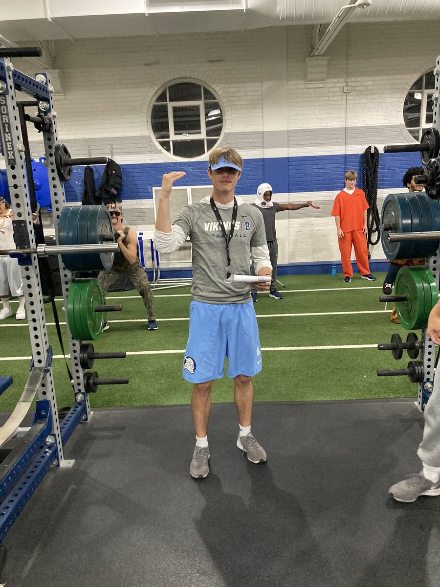 BerryFootball's tweet photo. Celebrated Halloween a few days early this year. 

#KeepClimbing https://t.co/q0e8Az0O2H