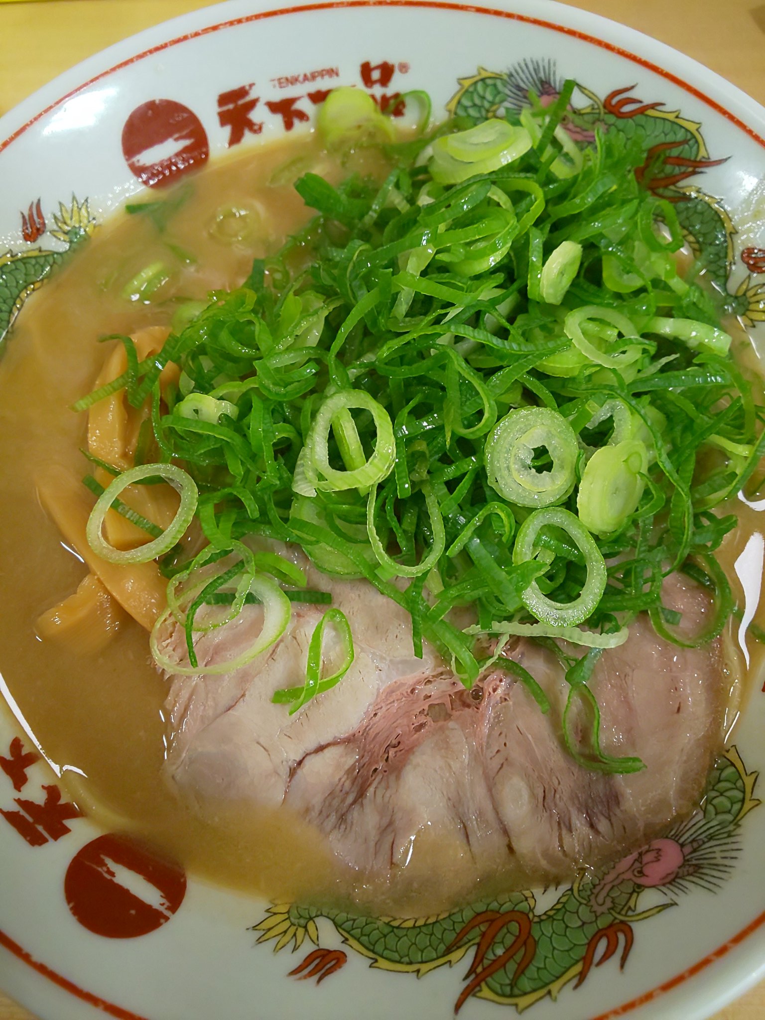 村上幸平 麺活 復活ぅ やっぱ天下一品でしょ 都内で最も濃厚と言われる赤坂店で 天一は直営店やfc店の系統で味が違うと言われてます チャーハン定食ねぎこってりいっちゃいます ふぁぁぁ しみる 沁みるぜぇぇ う ま い ぞ