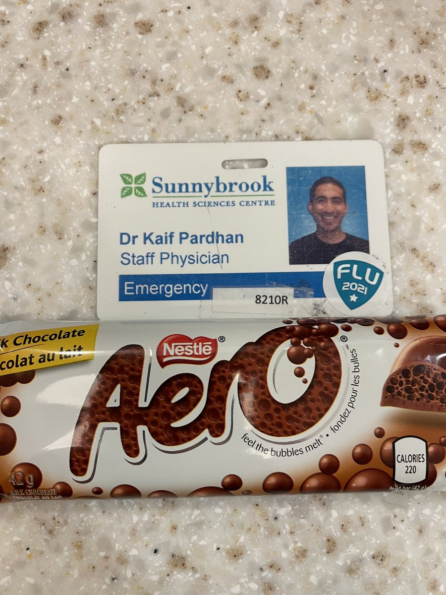 Flu fighter with my full size chocolate bar @Sunnybrook @mch_childrens @EMUofT @mac_peds #gettheshot #flufighter #FluShot