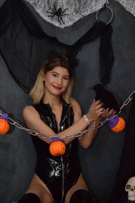 This #Halloween I will be your #SkyPrivateTeaseAndTreat girl! https://t.co/HYck96g0l0 https://t.co/S<a href="/tag/halloween"class="tags">#Halloween</a><a href="/tag/skyprivateteaseandtreat"class="tags">#SkyPrivateTeaseAndTreat</a>