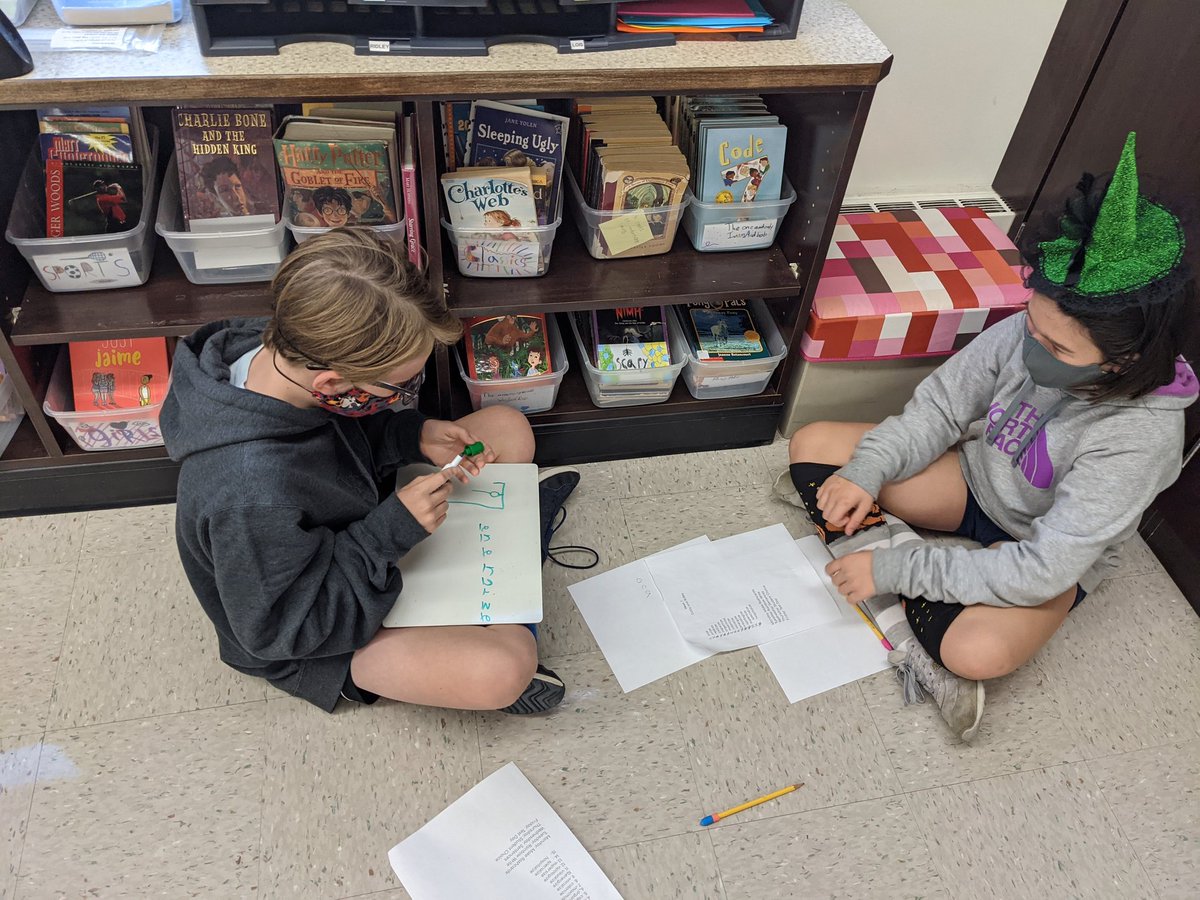 SarahStoppe's tweet photo. Word games make spelling so much better! @adwves https://t.co/yMwyYRH0o4