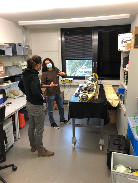 deeper_sense's tweet photo. On October 27th some of our #DeeperSense Partners from the THW, Kraken Robotik GmbH and the @DFKI came together to discuss the preliminary results of the first Testcampagne of the project. 

All participants tested negative for Covid-19 beforehand

#diving #sensor #underwaterwork https://t.co/bSiEkUBTQF