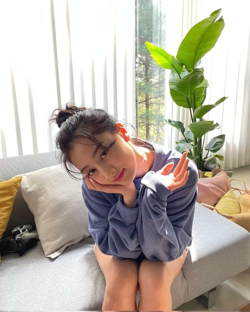 jiefhyo's tweet photo. @canyeolz Hallooo https://t.co/VQLnt56Rm7