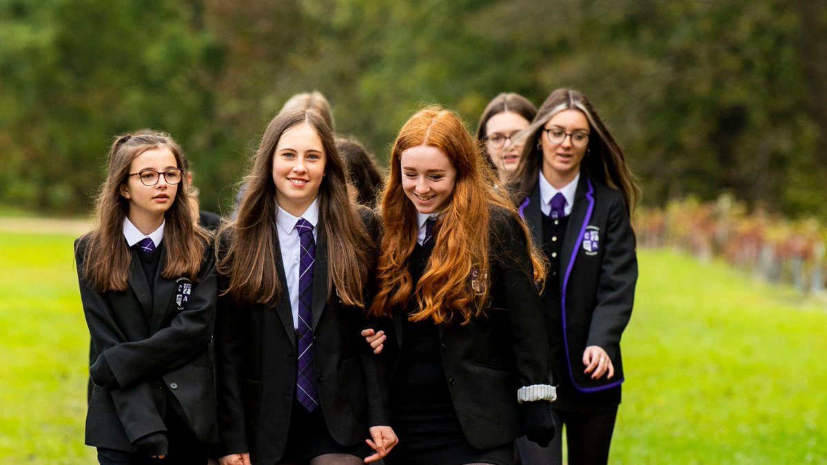 Walking Scotland tweet media