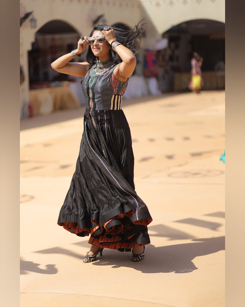 GujaratiJalso's tweet photo. Here are some more glimpses of what all went into making Reflections of Kutchh happen! Such beautiful memories with everyone! ☺️💕 https://t.co/V82Dj3ivPe