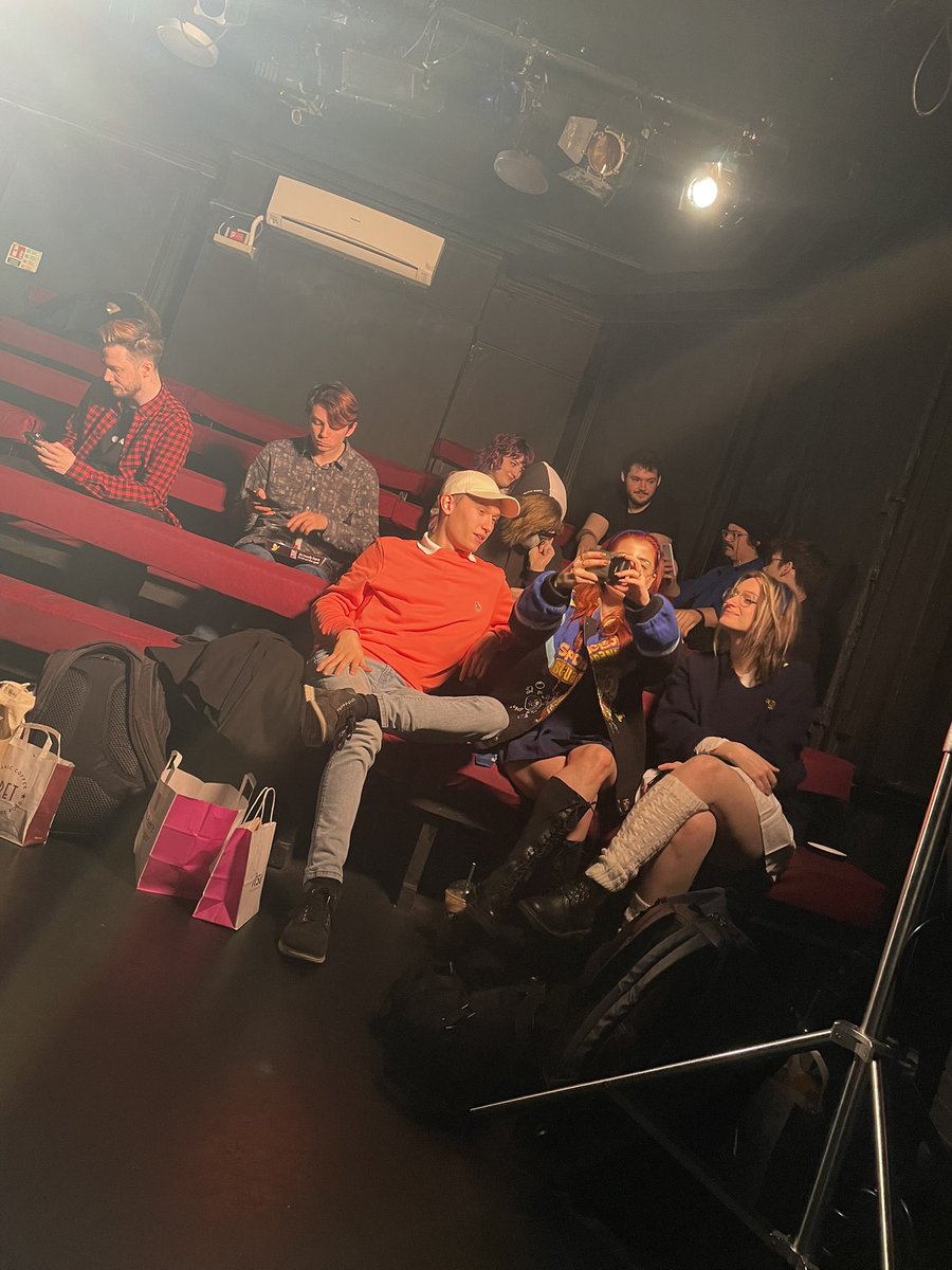 Tom Simons tweet media