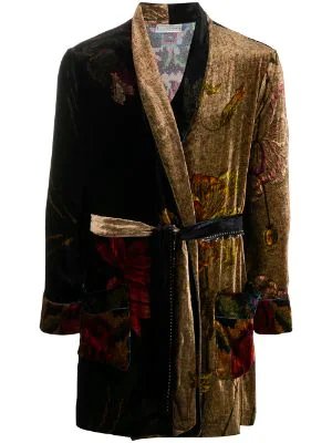 spearpout's tweet photo. oh man changbin's clothing in mirror mirror is a pierre louis mascia velvet effect floral jacquard robe that costs like $1,150.00 https://t.co/XdtO6XVsnP