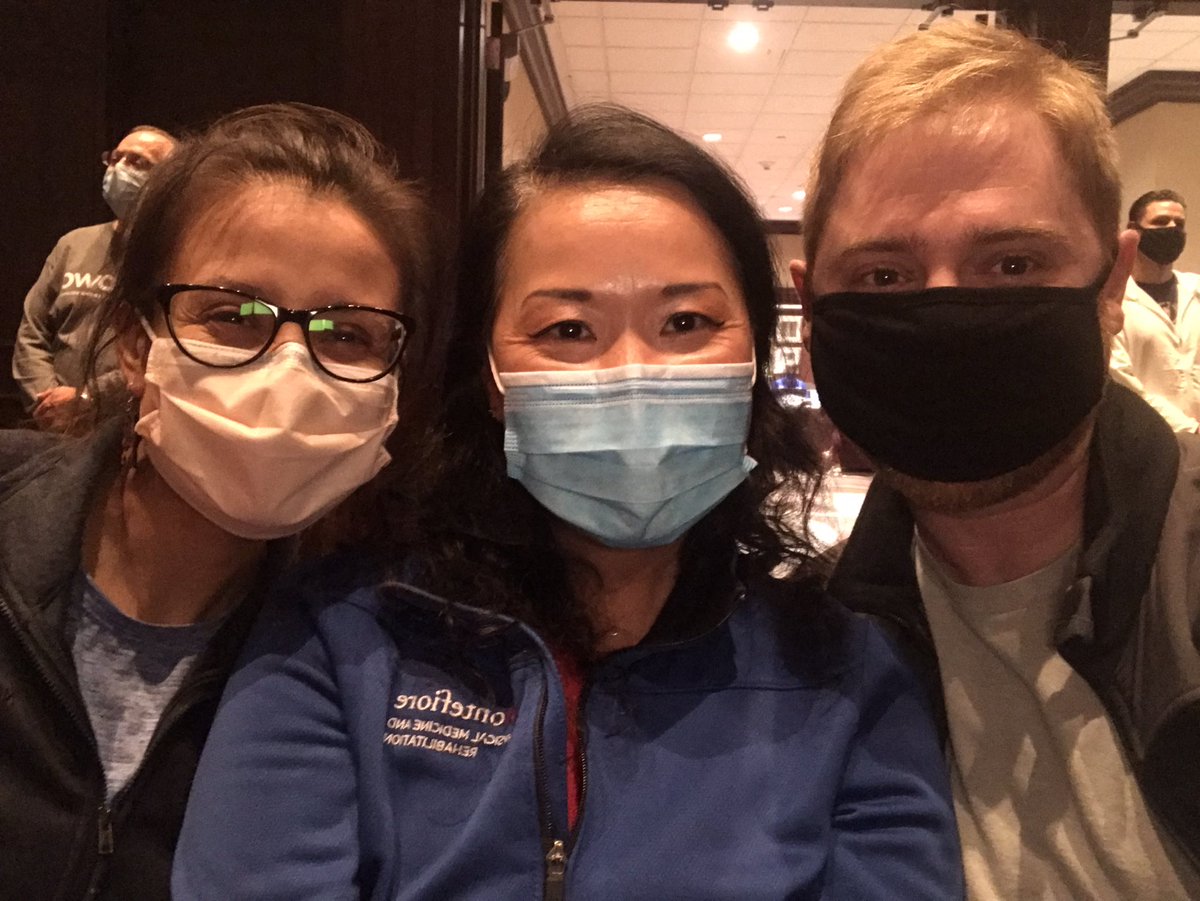 glohwangMD's tweet photo. Ready to rumble…orientation for the 50th New York City marathon medical team ✅. Had no idea I would be chosen to be marathon captain! Dr Weiss in shorts bc he thought the orientation was going to be held on zoom 😂 @nyrr #NYC #marathon https://t.co/bsw2S3ZXLx