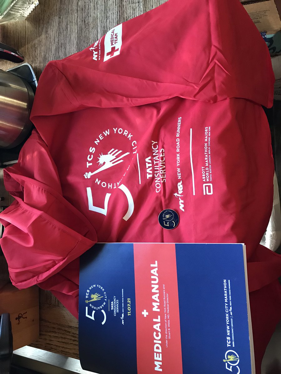 glohwangMD's tweet photo. Ready to rumble…orientation for the 50th New York City marathon medical team ✅. Had no idea I would be chosen to be marathon captain! Dr Weiss in shorts bc he thought the orientation was going to be held on zoom 😂 @nyrr #NYC #marathon https://t.co/bsw2S3ZXLx