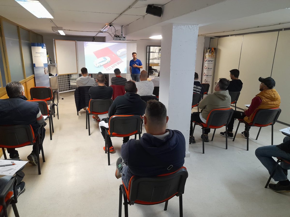 DIPARTSL's tweet photo. 🧑🏫 Nuestro técnico del #DPService, Borja Palomera, está por el sur de España formando sobre los sistemas de seguridad ADAS
Ayer, con nuestro #socioDIPART, Autorecambios Alborán
📣 ¿Te interesa? ¡Contacta con tu distribuidor DIPART y apúntate a los próximos!
🔸 #somosDIPART 🔹 https://t.co/seOabZfZ3s