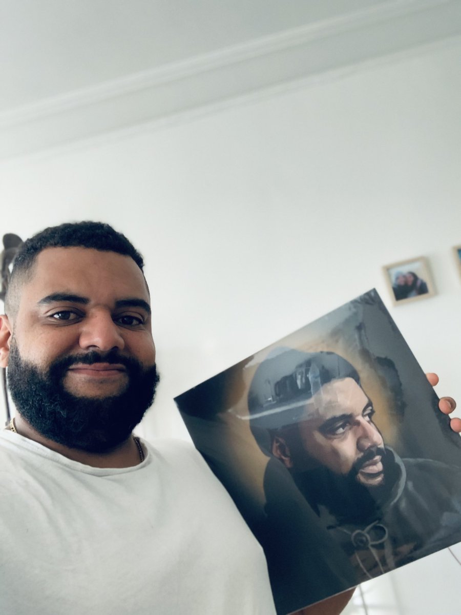 Hij is er!! Morgen releaseparty in <a href="/BibPermeke/">Bibliotheek Permeke</a>! Free entree..
Kom af…