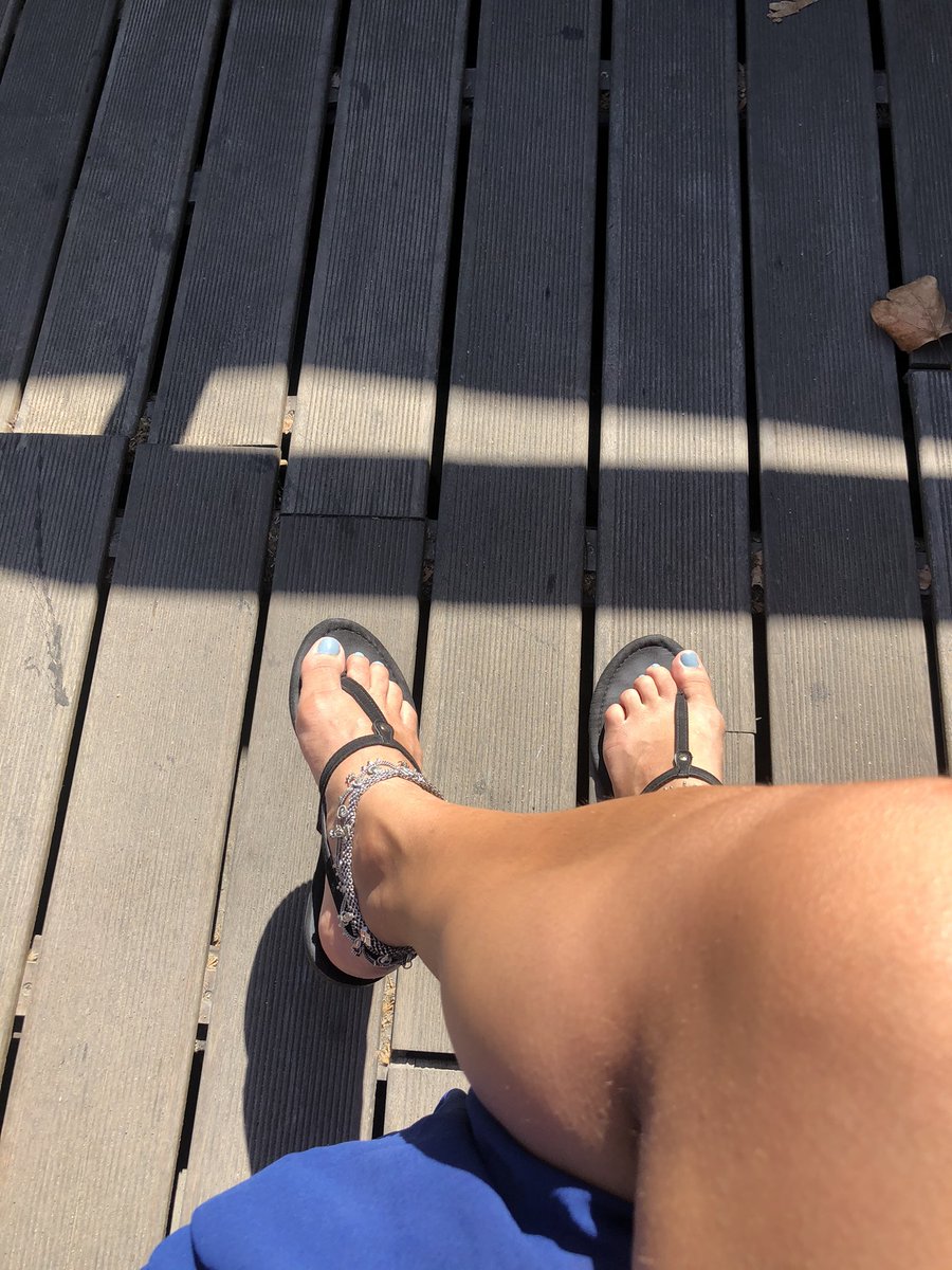 GoddessDivina__'s tweet photo. Hello losers😊
Im going for shopping now, so i wont be active for some hours, i wanna see alot of silent sends to cover my shopping expenses ...💸
lets see whos the lucky piggy

@rt_feet @FootParadiseRT @RTfeetdom 
Fndom whalesub paypig feetfetish https://t.co/gIvg07UABm