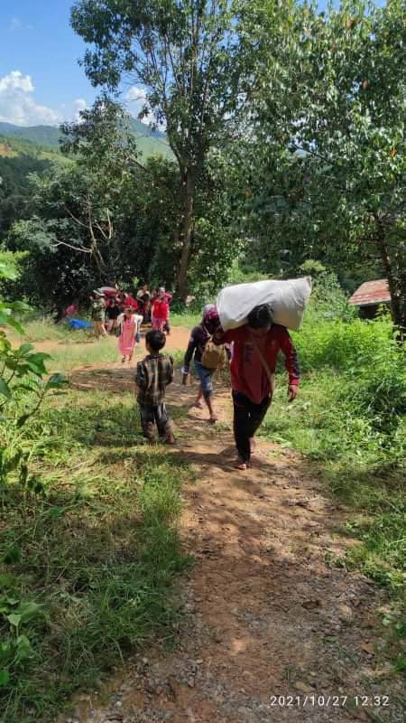 #ShwePyiAye(Ka The) village in #Phekone Tsp,S-Shan State, about 270 villagers on Oct 27 to flee the village due to news that village will be set on fire by the junta. #WhatsHappeningInMyanmar #Oct28Coup  #HelpMyanmarIDPs