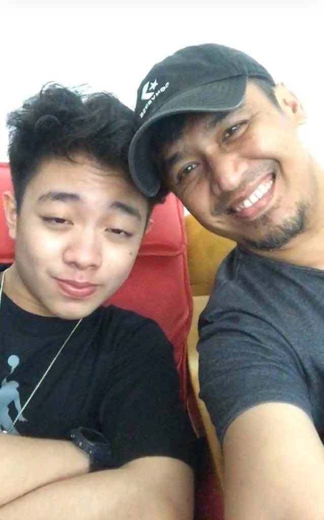 chclvrz's tweet photo. deven swag😎😎😎 #deven #segalatentangmu https://t.co/091OK1hkbM