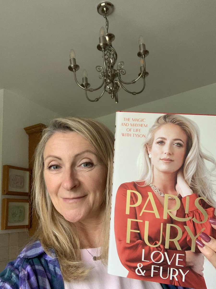 carolinehill1's tweet photo. It arrived @Joanne_Lake Looking forward to this one you talented so and so 😊 https://t.co/xj7Wdk6vOu