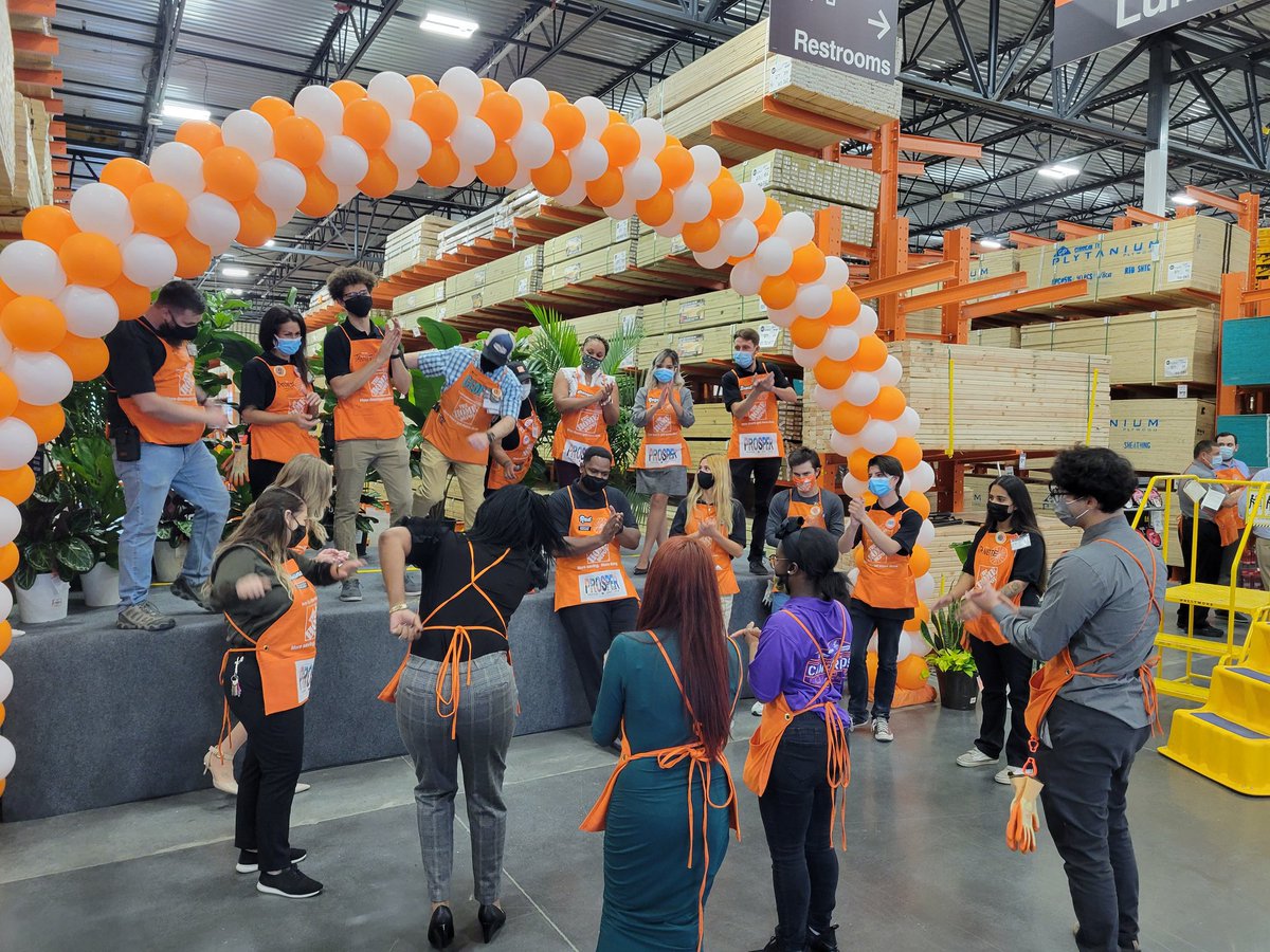 PatrickWeaver6's tweet photo. The new HD store at Prosper, TX! 6106! Such a great energy in the team. Glad got to be apart of your opening. 😁
#built2prosper https://t.co/a8ervEAFOo