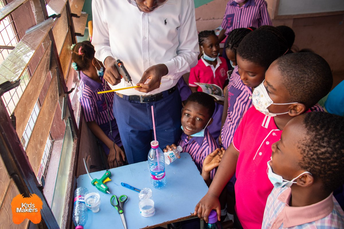 KidsMakers's tweet photo. Continuing with the Heron’s fountain experiment, the children were taken through the process of making a Heron’s fountain, they got to know the materials used, cutting the materials, and how it is assembled.

#froebeleducationalcenter #STEM #kidsmakers #HiveImpact https://t.co/2eUoiW60m4