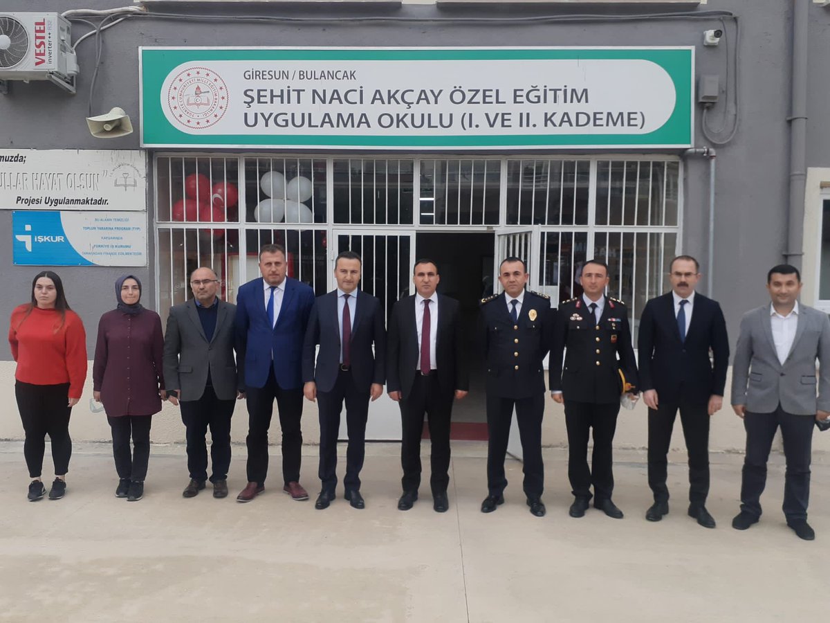 Özel eğitim gören çocuklarımız için bu yıl hizmete başlayan modern ve fonksiyonel Okulumuzu ziyaret ederek çocuklarımızın durumu hakkında bilgi aldık.