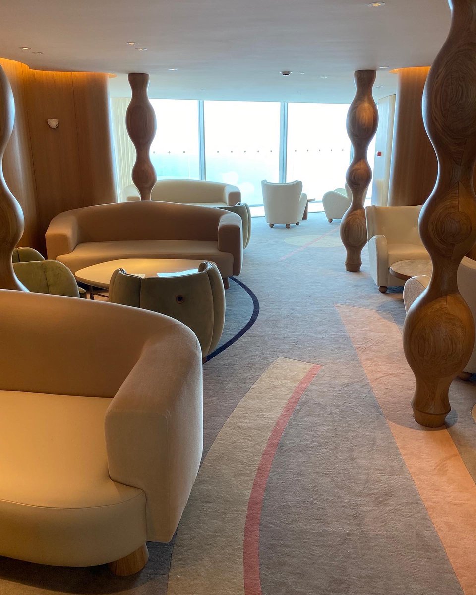 HichamEnhaili's tweet photo. 69 rooms and suites, all with sea views from private terraces.The Maybourne Riviera is collaborating with globally recognized artists, designers and architects to create “one-of-a-kind” spaces.
#simplyselectofficial #simplyselectexperience #simplyselectatitsbest @simplyselect_ https://t.co/DTkwWXhyKA