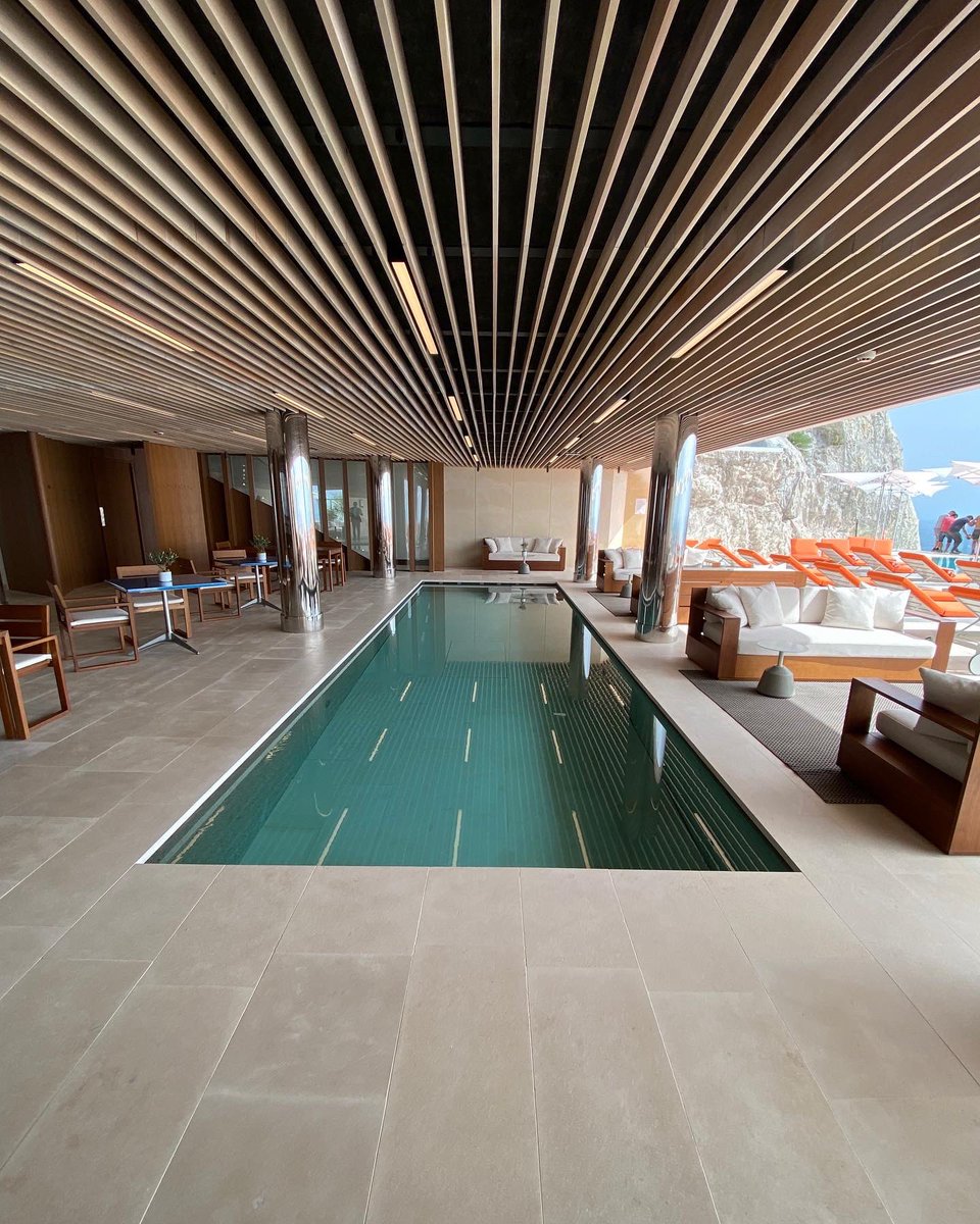 HichamEnhaili's tweet photo. 69 rooms and suites, all with sea views from private terraces.The Maybourne Riviera is collaborating with globally recognized artists, designers and architects to create “one-of-a-kind” spaces.
#simplyselectofficial #simplyselectexperience #simplyselectatitsbest @simplyselect_ https://t.co/DTkwWXhyKA