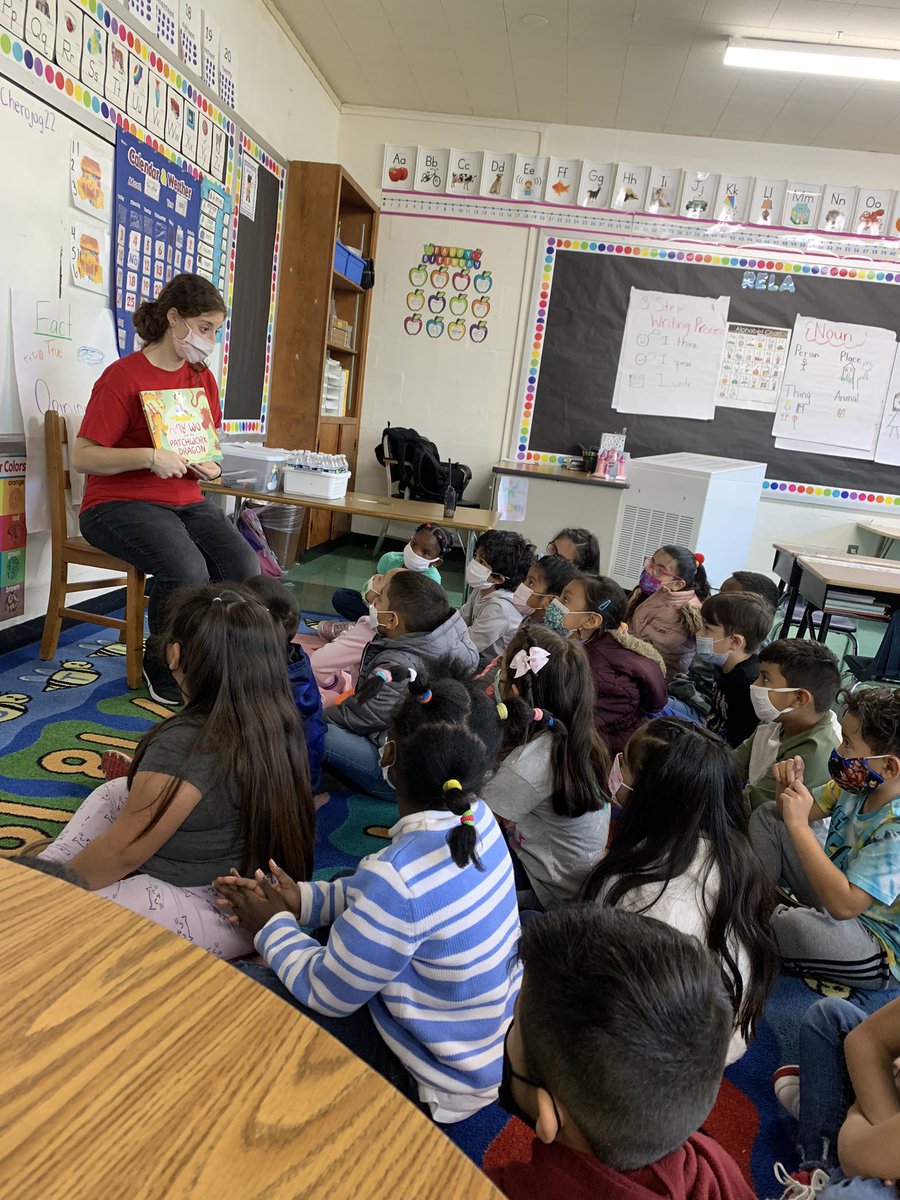 msgreenblatt's tweet photo. Happy Read for the Record day! It was refreshing to be in a classroom this morning reading an enjoyable book to interested 1st graders. #ReadfortheRecord #pgcps https://t.co/SKWGfvMWoC