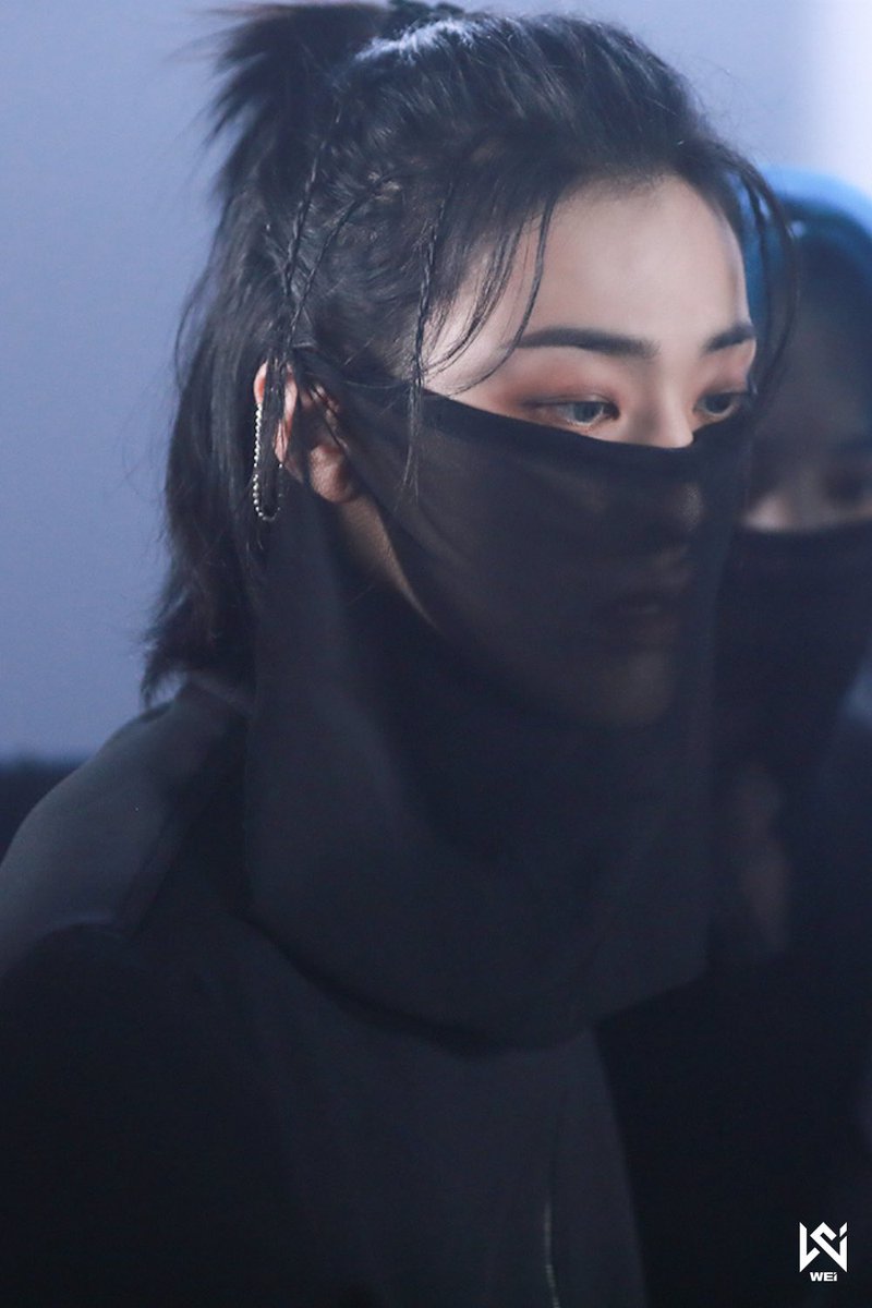 YONGHALOOKS's tweet photo. he’s so pretty i have no words https://t.co/SomYVdRxfP