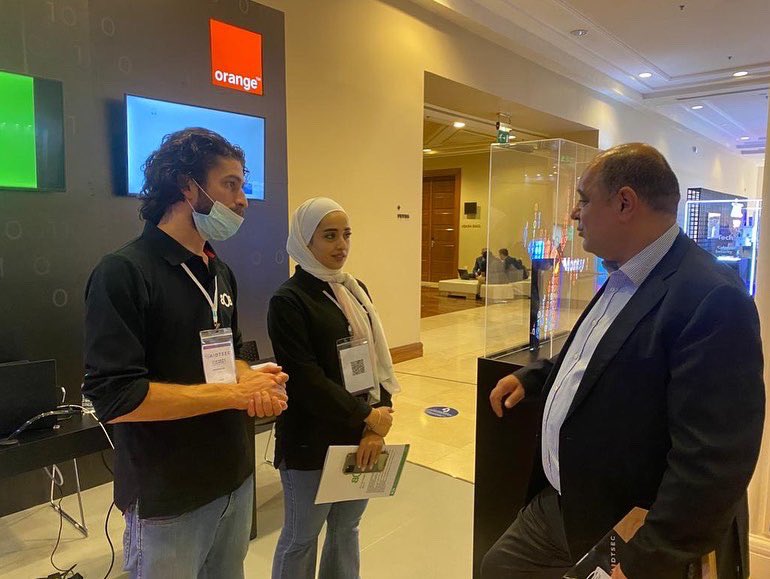HE. Ahmad Al Hanandeh Minister of <a href="/joModeejo/">Modee</a> visiting our startups booth at #aidtsec2021 #sofex exhibition. 
@IONmicrosystem , <a href="/BOB/">Bob</a>.