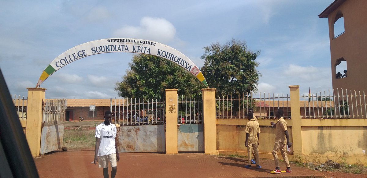 Nous sommes au Collège Soundiata Keïta situé au quartier Wassakho Kouroussa.

Qui était Soundiata Keïta ?  

La Mairie vous souhaite bon après-midi.

#Kouroussa #Hamana #LocalOpenGov