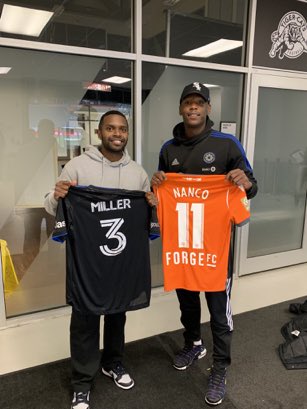 Always ⁦<a href="/CuseMSOC/">Syracuse Men's Soccer</a>⁩ teammates!!!Good luck to ⁦<a href="/ChrisNanco/">Chris Nanco</a>⁩ ⁦<a href="/KMillz_00/">Kamal Miller</a>⁩ ⁦<a href="/ForgeFCHamilton/">Forge FC</a>⁩ ⁦@clubdefootmtl⁩ down the stretch! The fun time of the year. 🍊⚽️🇨🇦🏆