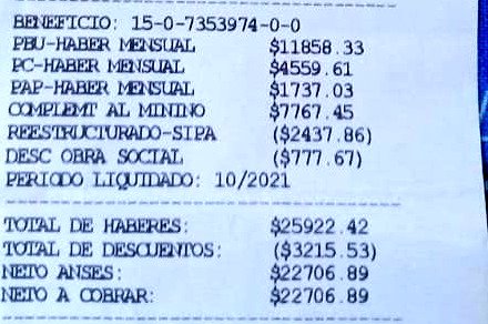 silyoti's tweet photo. @ansesgob Buenos dias!! Les hago una consulta mi mamá por anses neto debería cobrar una cierta cantidad de dinero, pero cuando va al cajero no tiene deposito lo que figura en el recibo. https://t.co/ZQzTSK9hOm