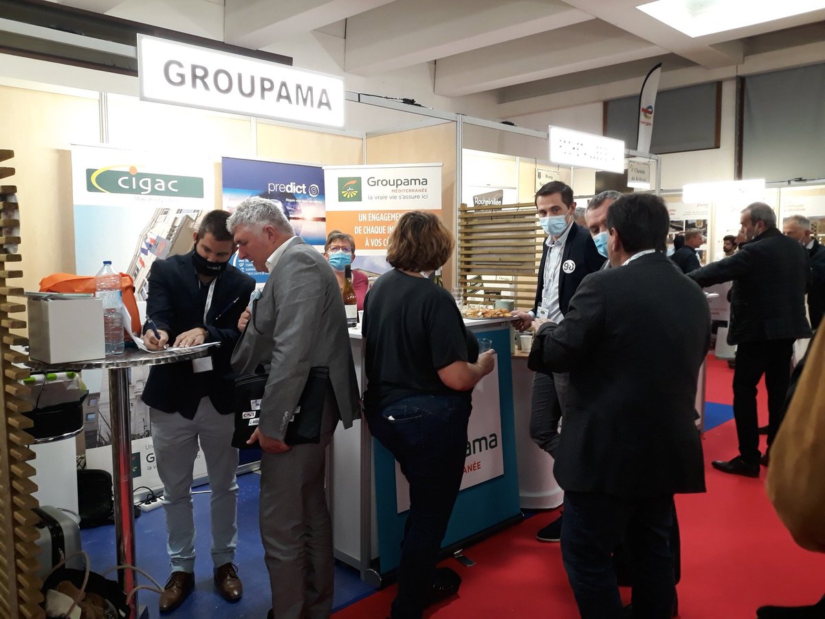 HeleneMorello's tweet photo. @GroupamaMed et la Fédération de Vaucluse présents sur le salon des maires 84 ce jour #proximite #mutualisme. Un engagement de chaque instant. https://t.co/7jiMSAi7fU