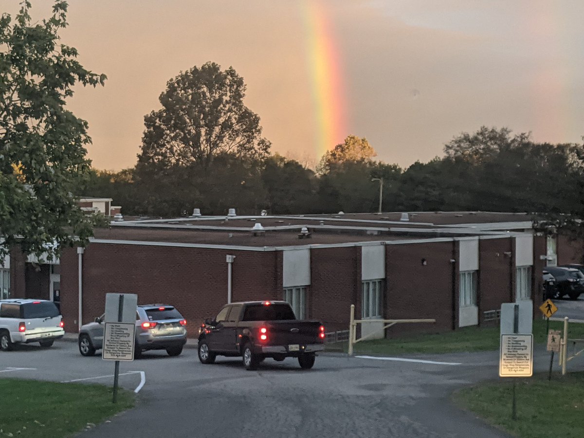 Promises of a great day @WCSLakeview! <a href="/WilsonK12Tn/">WilsonK12Tn</a> <a href="/doctiffanybrown/">Tiffany Brown</a>