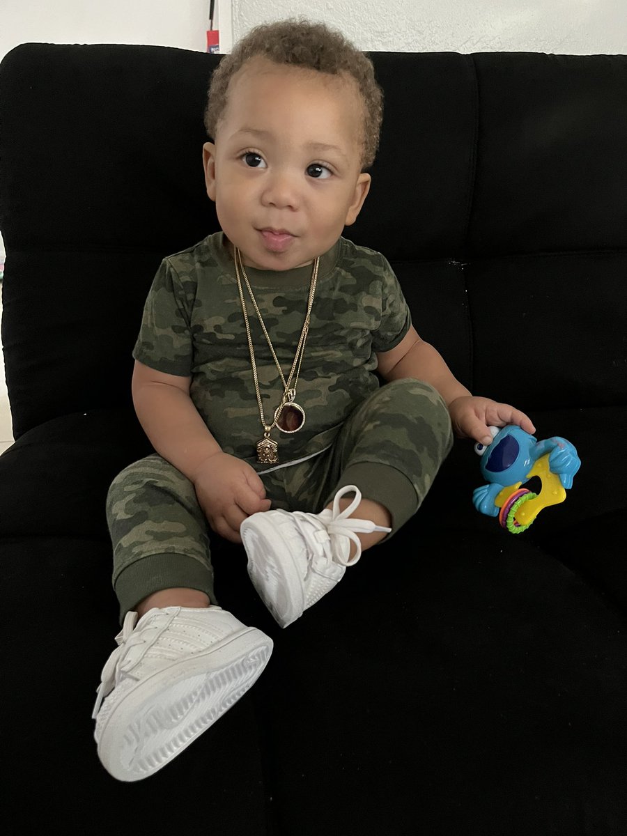 FastmoneyW's tweet photo. Daddy Man π #SmoothGuy https://t.co/LgXhBAmjQS