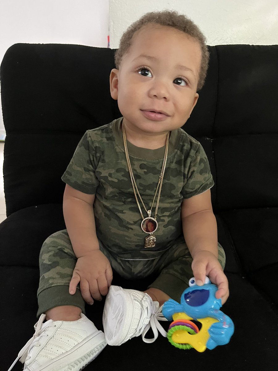 FastmoneyW's tweet photo. Daddy Man π #SmoothGuy https://t.co/LgXhBAmjQS
