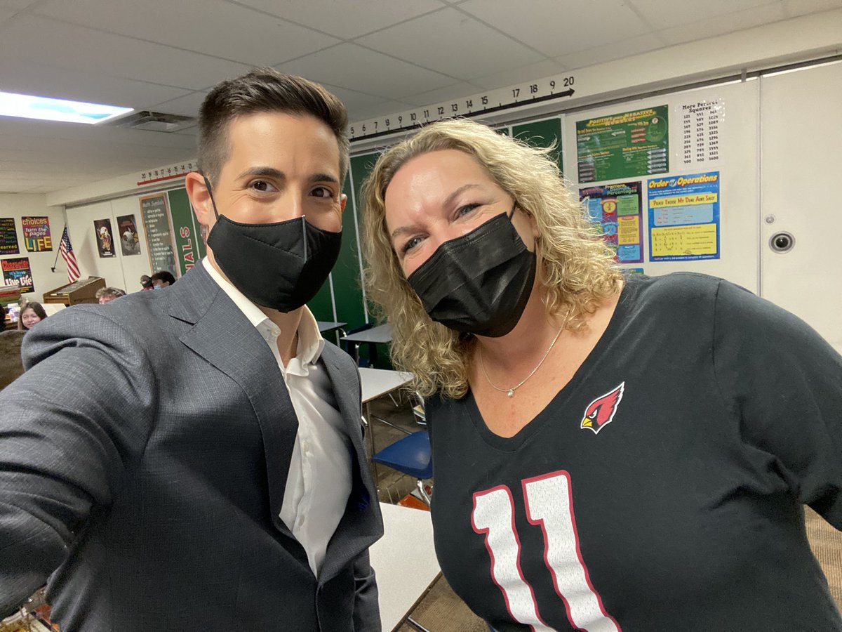 NickCiletti's tweet photo. Ms. Cronin has to be Arizona’s coolest teacher for giving her kids NO HOMEWORK each time the @AZCardinals win! She’d love to meet @LarryFitzgerald (just sayin!) See her story at 6:30 on @abc15 - and a special shout-out to her students at @DesertShadowsMS @pvschools https://t.co/zNPSSW4kQ6