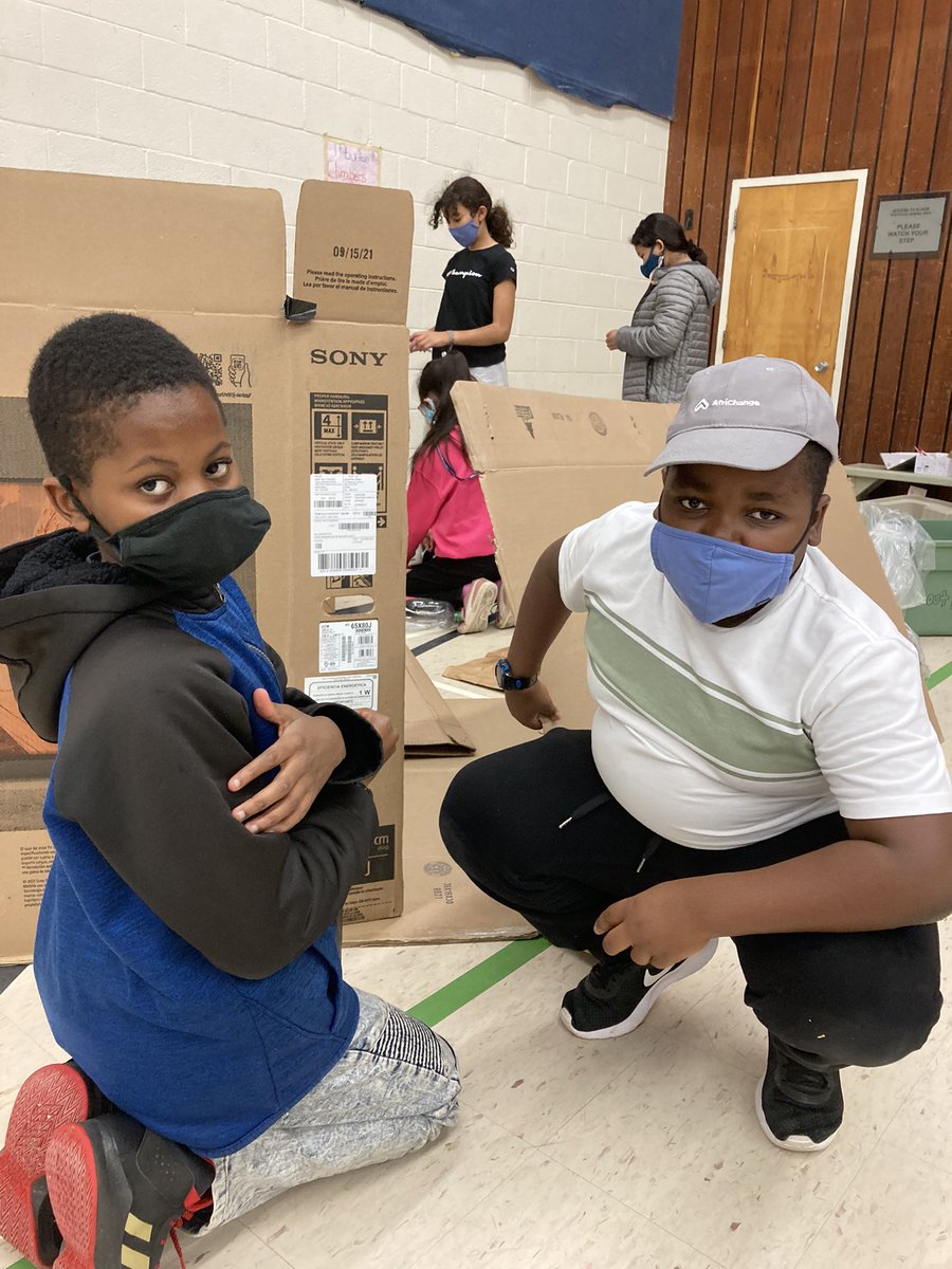 cunardjunior's tweet image. Look like we have ourselves a #cardboardchallenge @cunardjunior today! Creative collaboration, lots of sharing, teamwork, and thinking inside and outside the boxes! #loveit 
@HRCE_NS