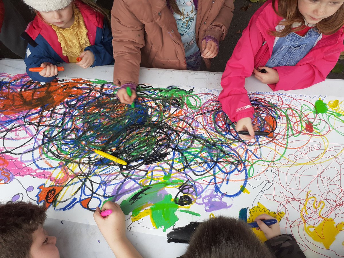 smallshawhurst's tweet photo. Great to see the creativity flowing in our @Venessascott_uk workshop in cedar Park this afternoon #creative #fun #artist #halfterm #cedarpark https://t.co/17fmTFNQmC