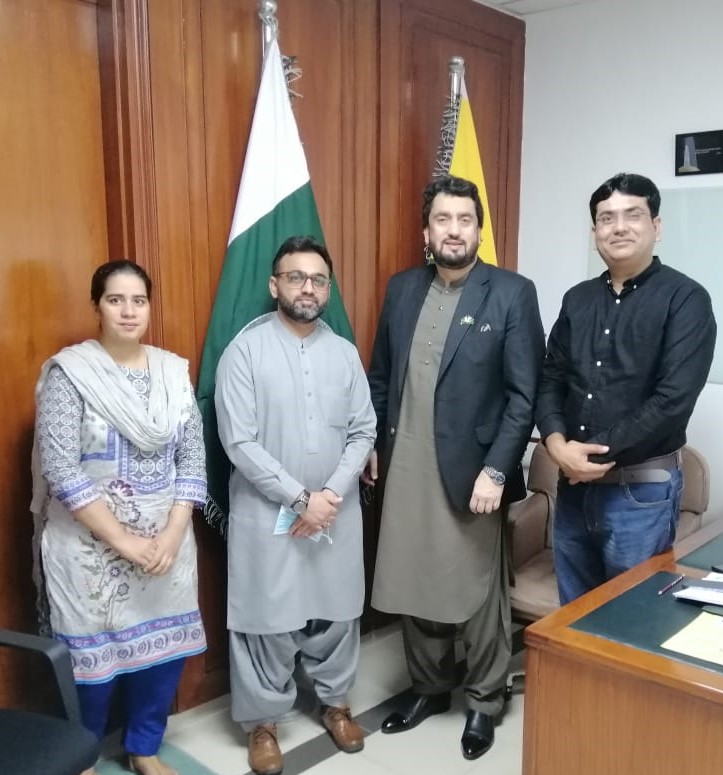 Earlier this day delegation of @RJSLifeCare met with Mr.   @shehryarkhanafridi1 to invite as guest of honor in the upcoming activity of under the chairmanship of @rashidjahaanger with Director Program Malik M. Yousaf and Program Manager Ms. Kiran Amaan
#equityfortransgenders