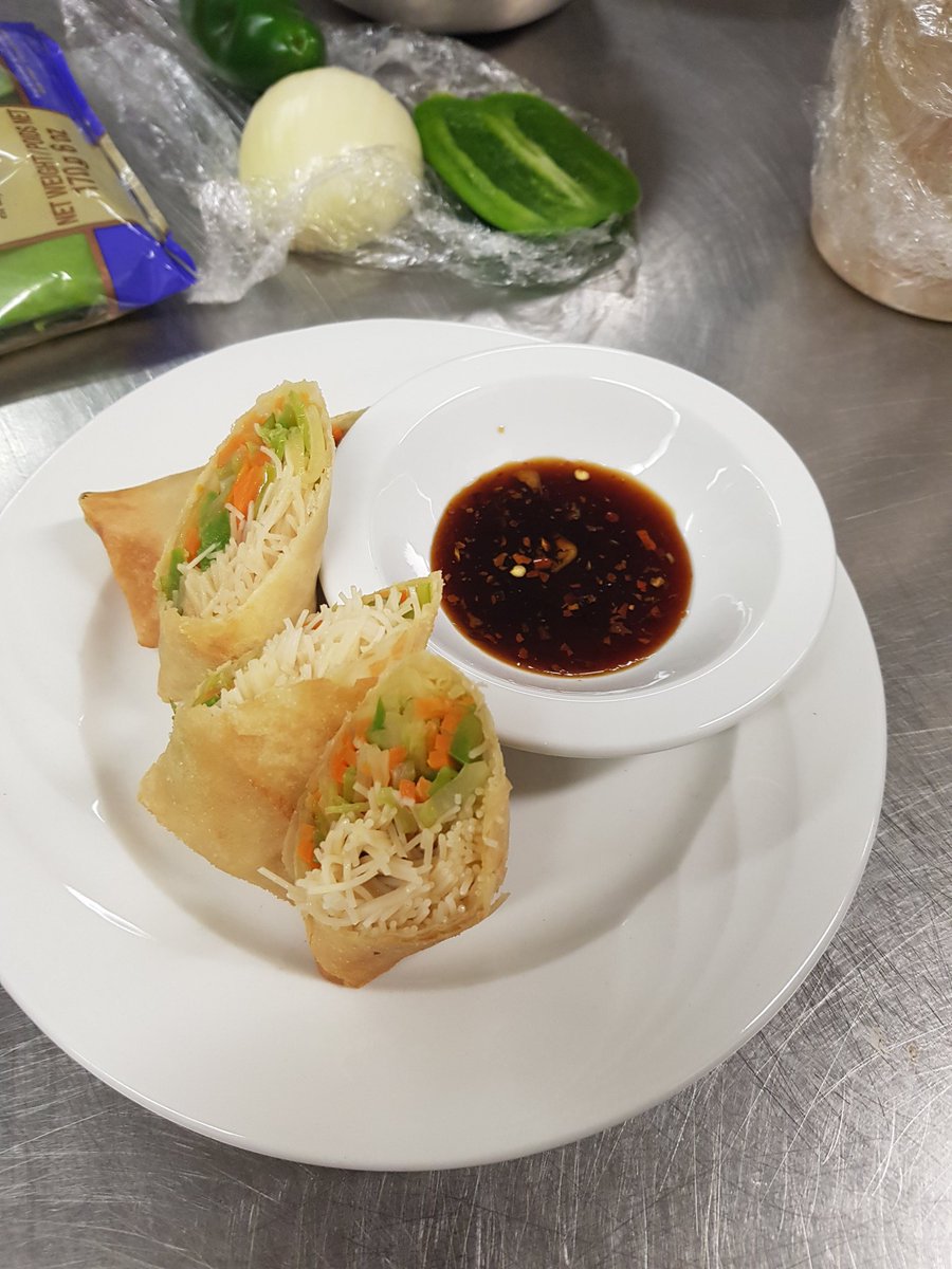 chefdazza's tweet photo. Spring rolls with the food and culture class! #StartMeUp #TLDSBlearns #thelakerway https://t.co/wcZzWYGDki