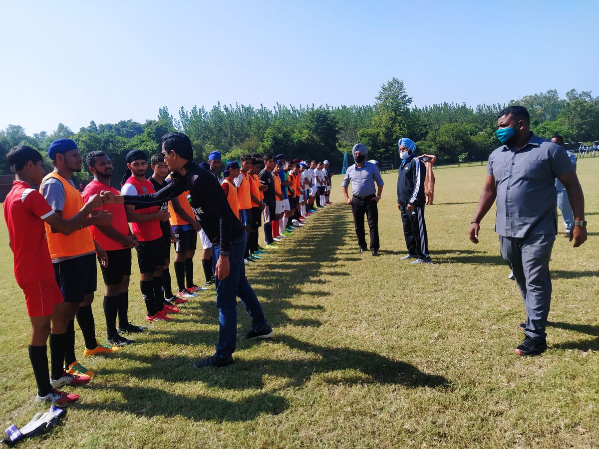 The school feels immense pleasure in sharing that Mr Ranjit Bajaj, owner of Minerva Academy, addressed Doabians of class X, XI, and XII regarding the recruitment process for Armed Forces and motivated our football players. 

#ArmedForces #DoabaPublicSchool #SchoolInParowal