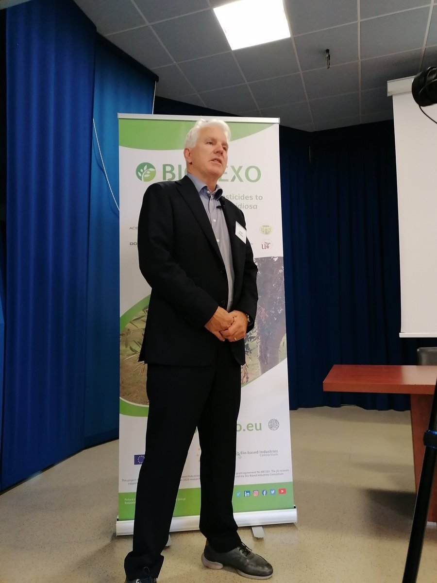 BiovexoProject's tweet photo. We're getting excited: Coordinator of BIOVEXO Stephen Webb is just being interviewed by Italian newspaper La Repubblica at the beginning of the #Xylella Forum 2021 in #Locorotondo. @BBI2020 https://t.co/5sXalDiuwM