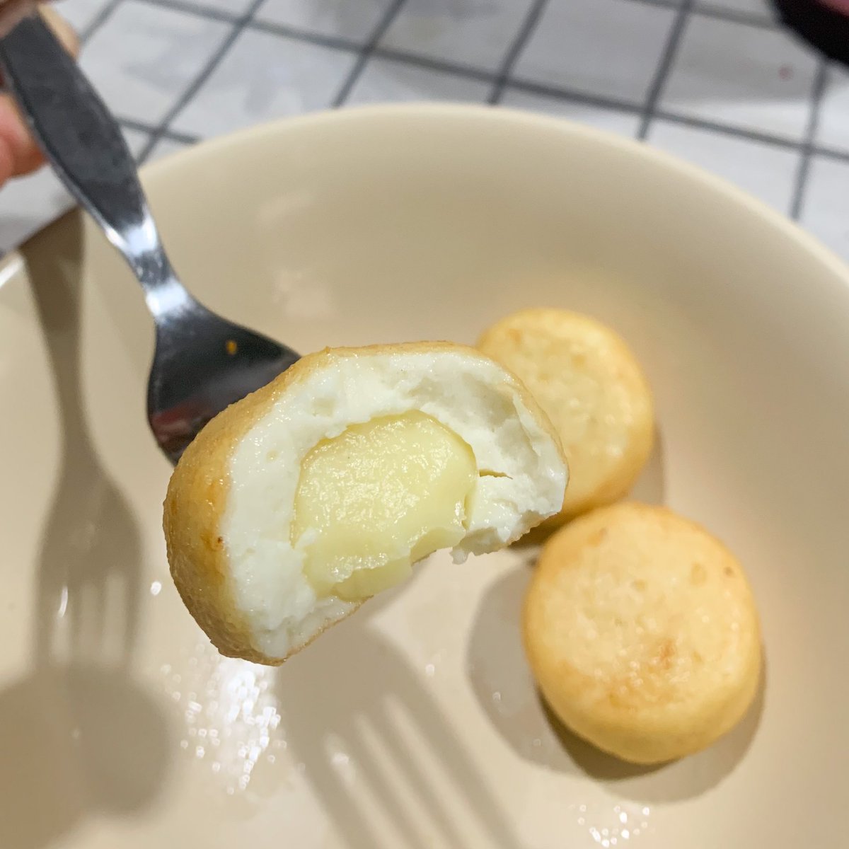 isasbenz's tweet image. ลูกชิ้นชีสรี                ไส้กรอกชีสเฟบ