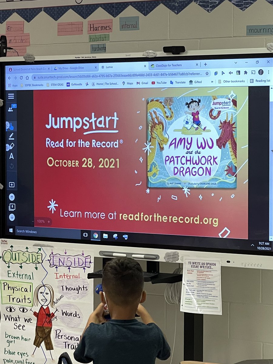 MsHarmes's tweet photo. Today is #ReadfortheRecordDay . We had a special visitor from the @cityofboynton. Mr. John read “Amy Wu and the Patchwork Dragon” to us. He also brought along a little dragon friend. @PoincianaStem @MsCarter_iteach https://t.co/wyb0xIToY4