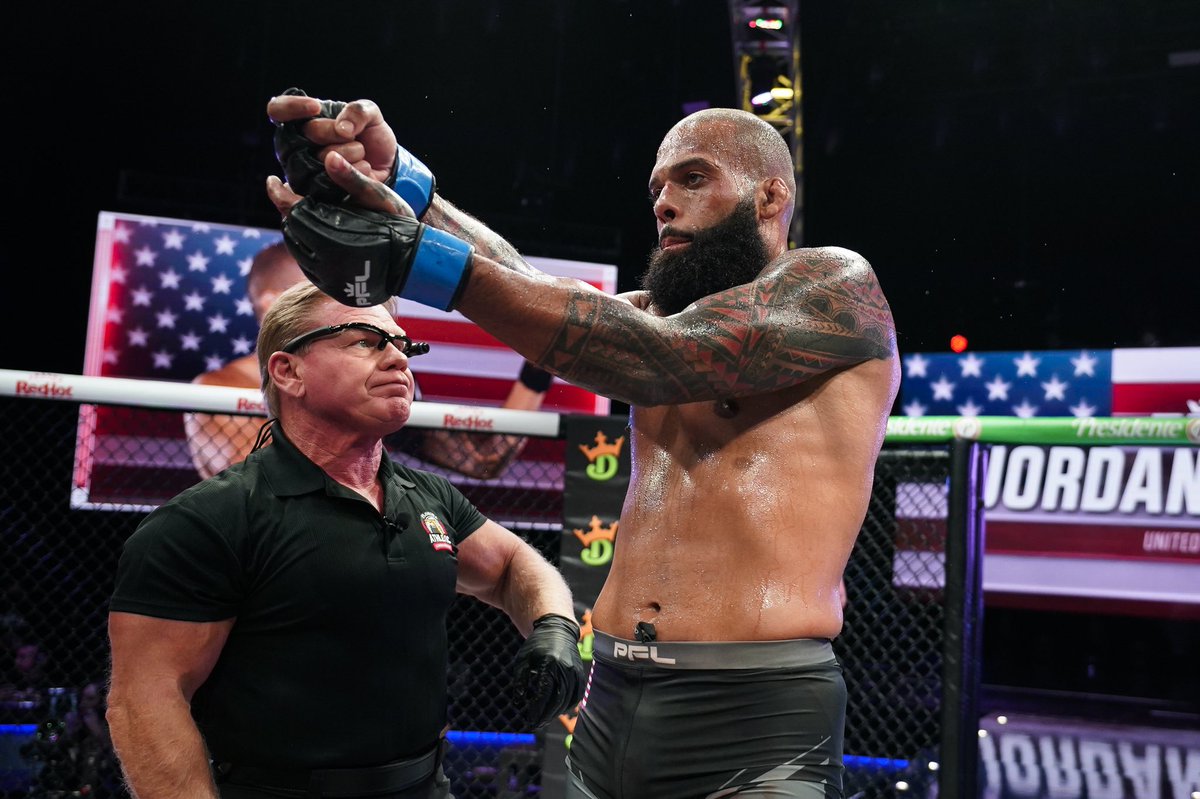 2checkfighter's tweet image. Me 2 your parlay