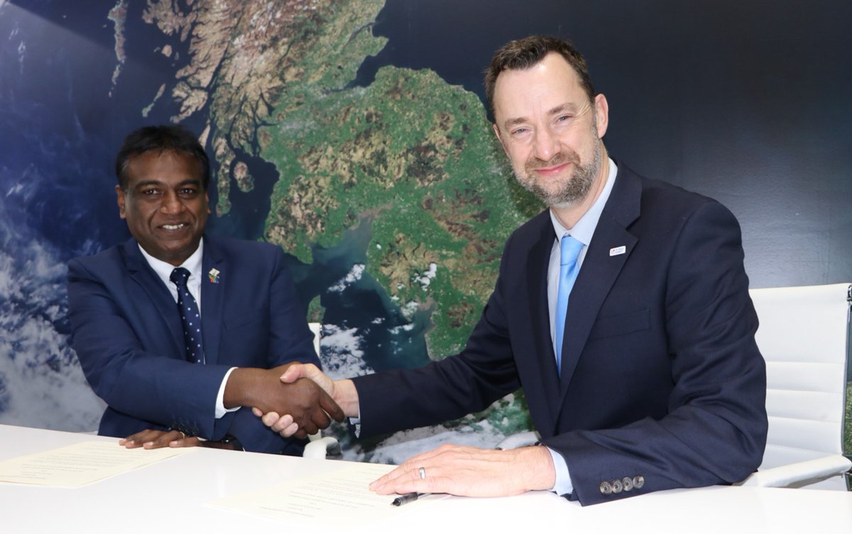 The South African -British partnership in space is strengthened by a signing of a MoU at #IAC2021 #SAUK_MoU @spacegovuk @dsigovza sansa.org.za/2021/10/28/spa…