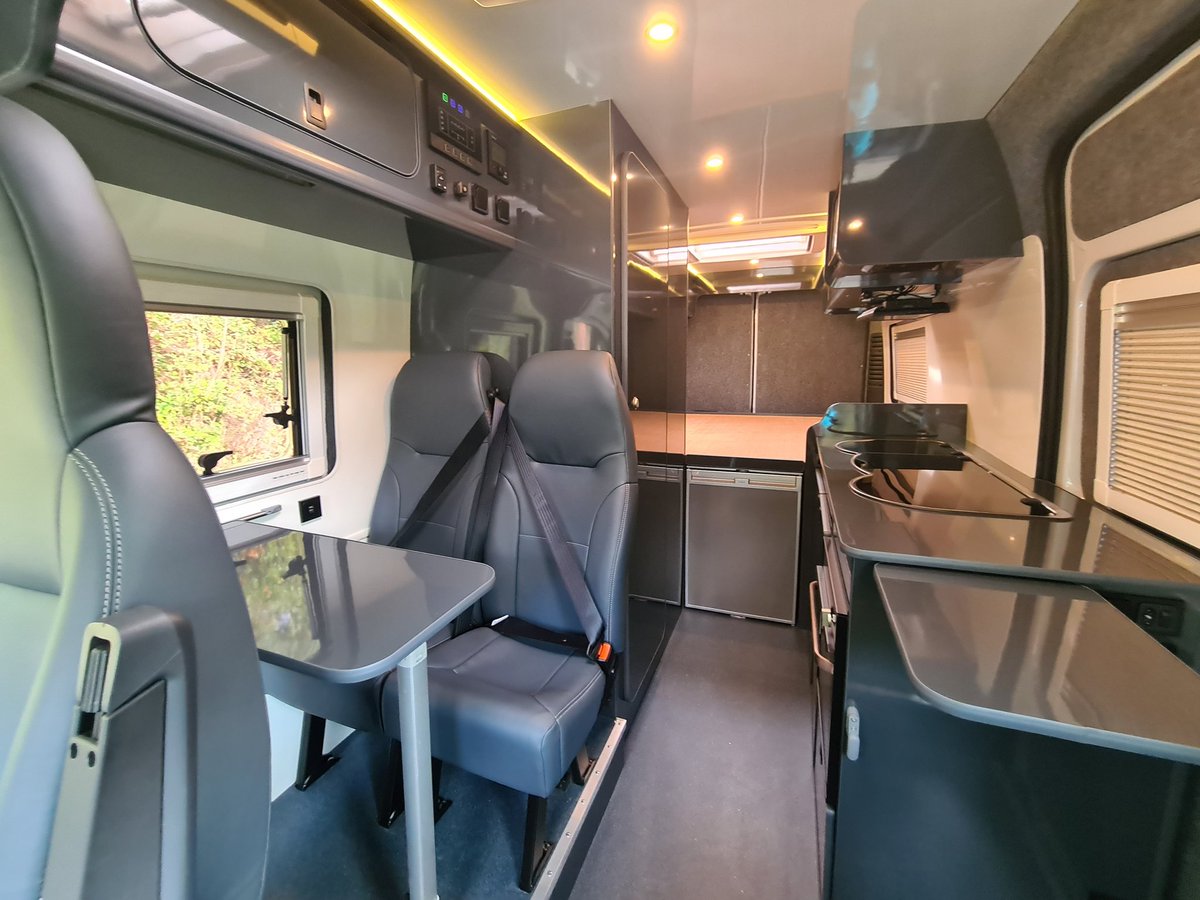 CreationCampers's tweet photo. XLWB Fiat Ducato 2 berth camper conversion, with fixed bed and full shower room. 
Large garage, kitchen with sink, hob, fridge, microwave and oven! 
Travelling seats for 4! 
#camper #camperconversion #vanlife #motorhome https://t.co/LWyErkqGXu