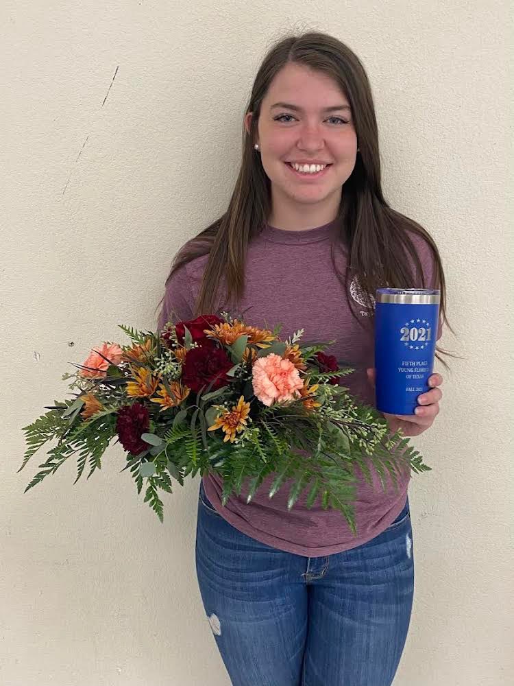 ReneeSc47619923's tweet photo. So proud of my niece Meredith Tate. THS students rock! #ThisisTaylorISD https://t.co/PCOOSZ4Ond
