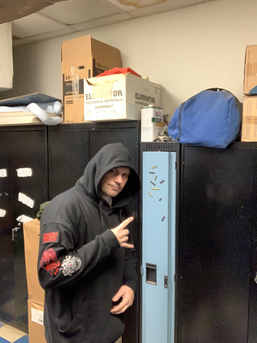 Jacinto59731664's tweet photo. It’s #Thursday so make D&D part of your day :) #dndlife #dndshirt #crithappens #critfail #natone #everydayneedsmoredungeonsanddragons #dungeonsanddragons #dnd #dmlife #dungeonmasterlife #dndhoodie #dndpatches #deathsaves #deathsavespatches https://t.co/cefwf8SHkj