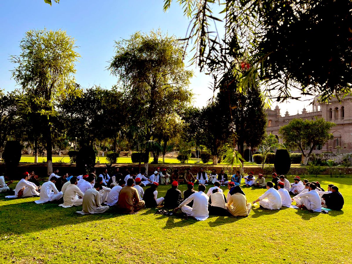NomanSherpsf's tweet photo. Today Dr.Sohail Khan addressing study circle on the topic of "Student politics &amp; it's necessity in educational institutions" organized by Pakhtun Students Federation Islamia College Peshawar
More power to #PSFICP 🚩
#PSFPakhtunkhwa 🚩 https://t.co/6y1d540hWy